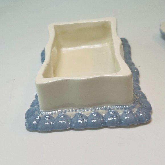 Gator Mold Co. Blue & White Rectangular Porcelain Trinket Box Lid Floral design - Picture 10 of 10